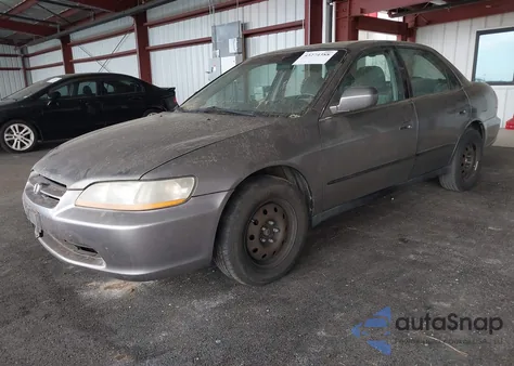 2000 Honda Accord 3.0 Lx from USA, damaged, VIN 1HGCG1648YA100329